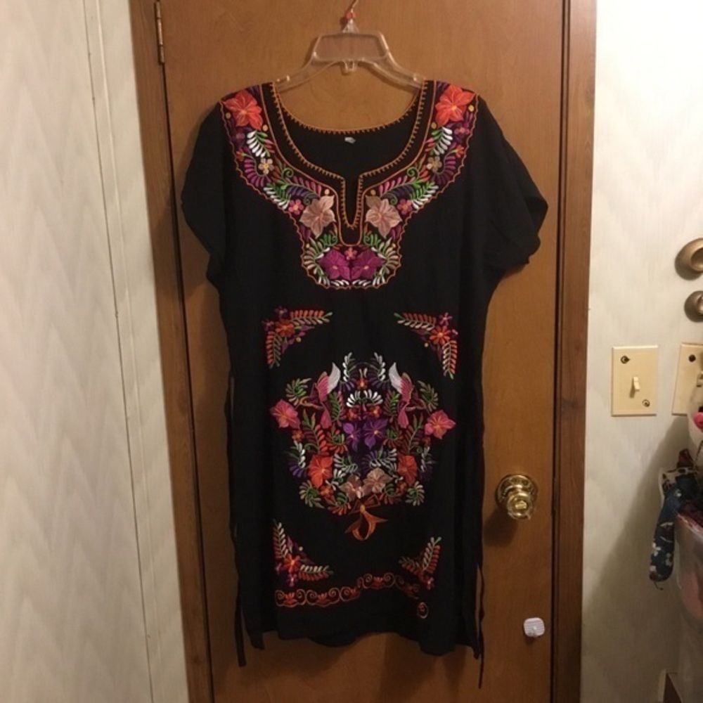 Mexican Embroidered Black Knee Length Kimono Dress M